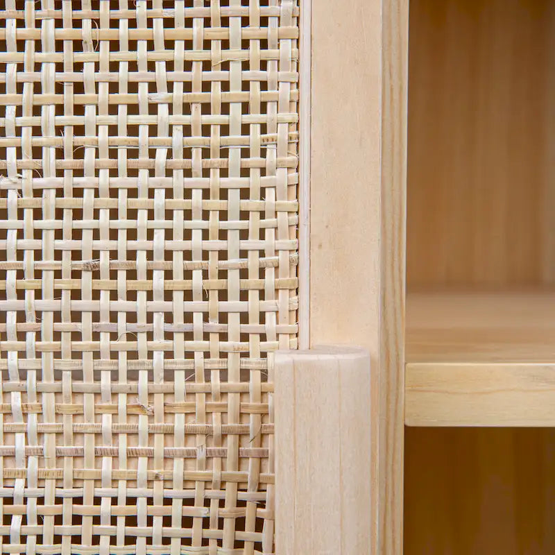 Meuble bas en rotin tressé et bois avec 2 portes
