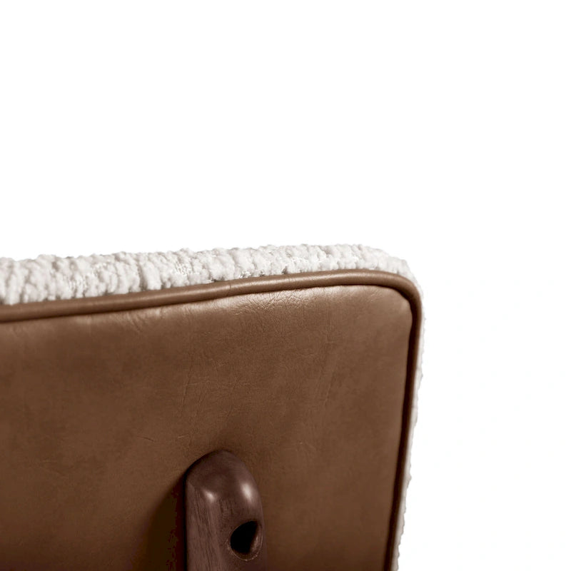 Ensemble de 2 chaises de salle à manger en noyer du milieu du siècle avec revêtement en bouclé